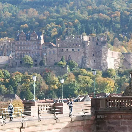 Am Berggarten Apartman *