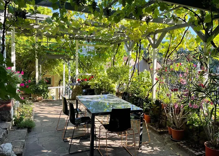 آم بيرغارتن شقة *